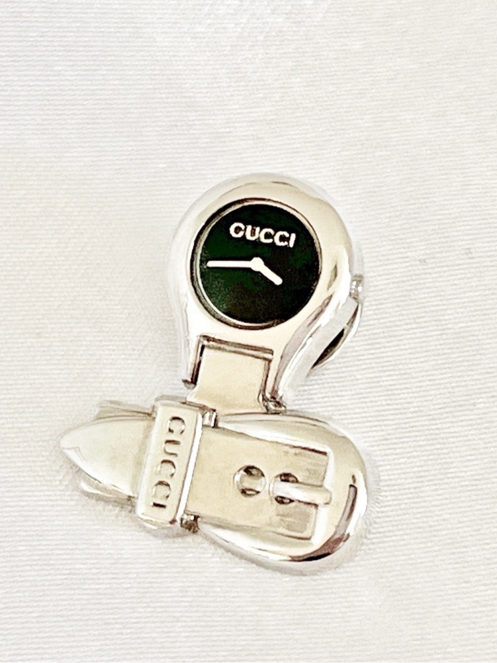 GUCCI Vintage 6700L Lapel Pin Brooch Silvertone Stamped 1990s RARE